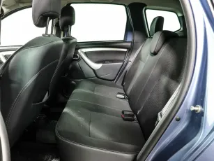 Nissan  10