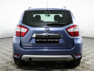 Nissan  4