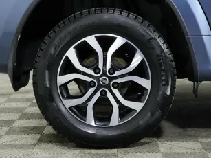 Nissan  5