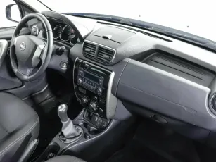 Nissan  6