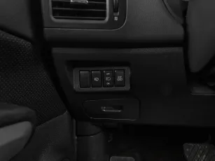 Nissan  15