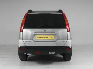 Nissan  5