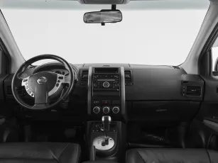 Nissan  8