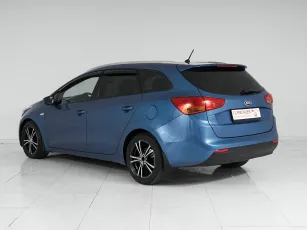Kia  4