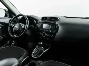 Kia  7