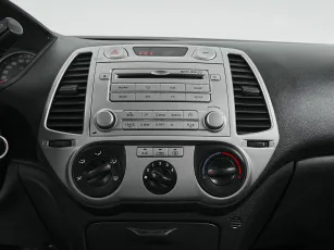 Hyundai  15