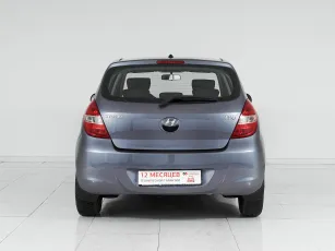 Hyundai  5