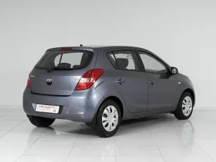 Hyundai  6