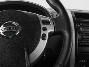 Nissan  11