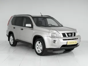 Nissan  2