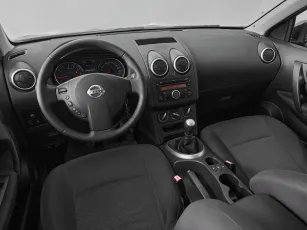 Nissan  7