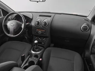 Nissan  9