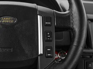 Land Rover  11