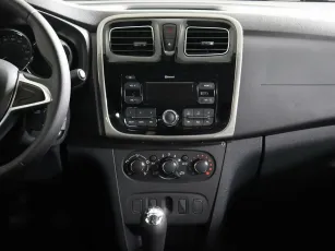 Renault  8