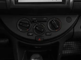 Nissan  15