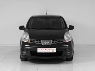 Nissan  2