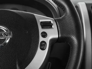 Nissan  11
