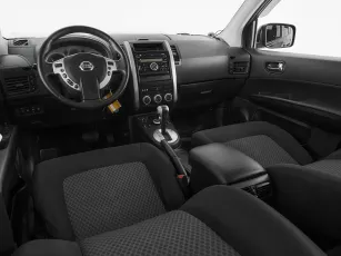 Nissan  8