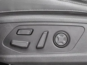Kia  15