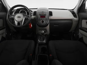 Kia  9