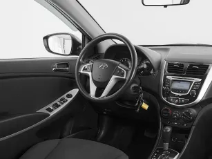Hyundai  10