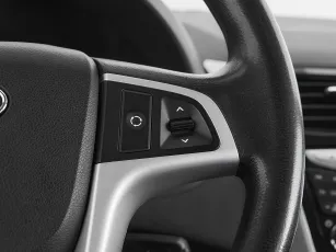 Hyundai  12