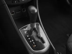 Hyundai  16