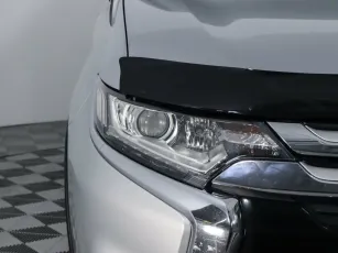 Mitsubishi  7