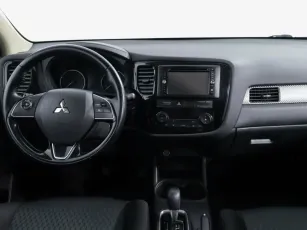 Mitsubishi  9