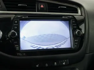 Kia  11