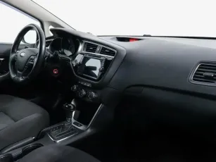 Kia  7