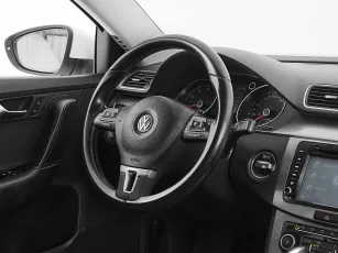 Volkswagen  10