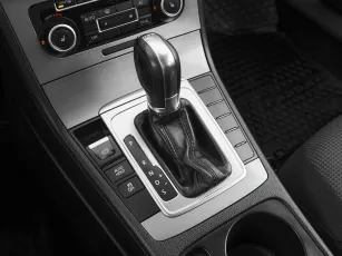 Volkswagen  16