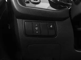 Kia  15