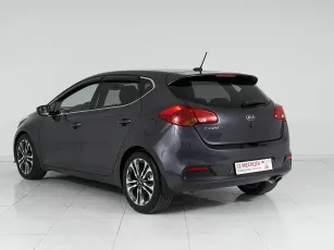 Kia  4