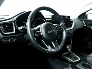 Kia  11