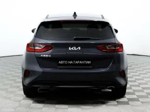 Kia  6
