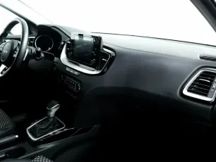 Kia  9
