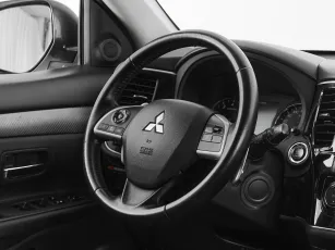 Mitsubishi  10