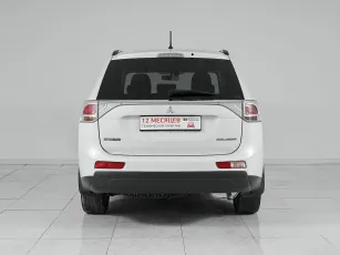 Mitsubishi  5