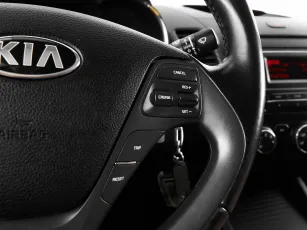 Kia  12