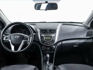 Hyundai  6