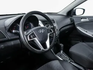 Hyundai  7