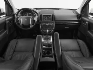 Land Rover  11