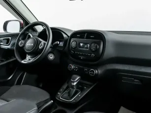 Kia  8