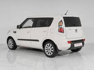 Kia  4