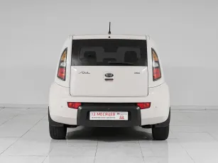 Kia  5