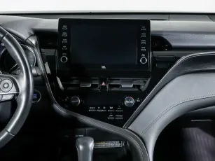 Toyota  12