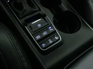 Hyundai  16