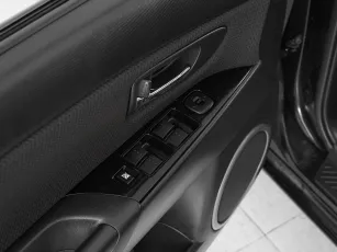 Mazda  12